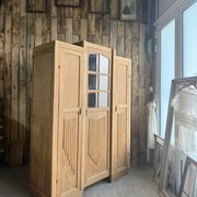 Large asymmetrical Art Deco wardrobe with three doors in oak (renovated)