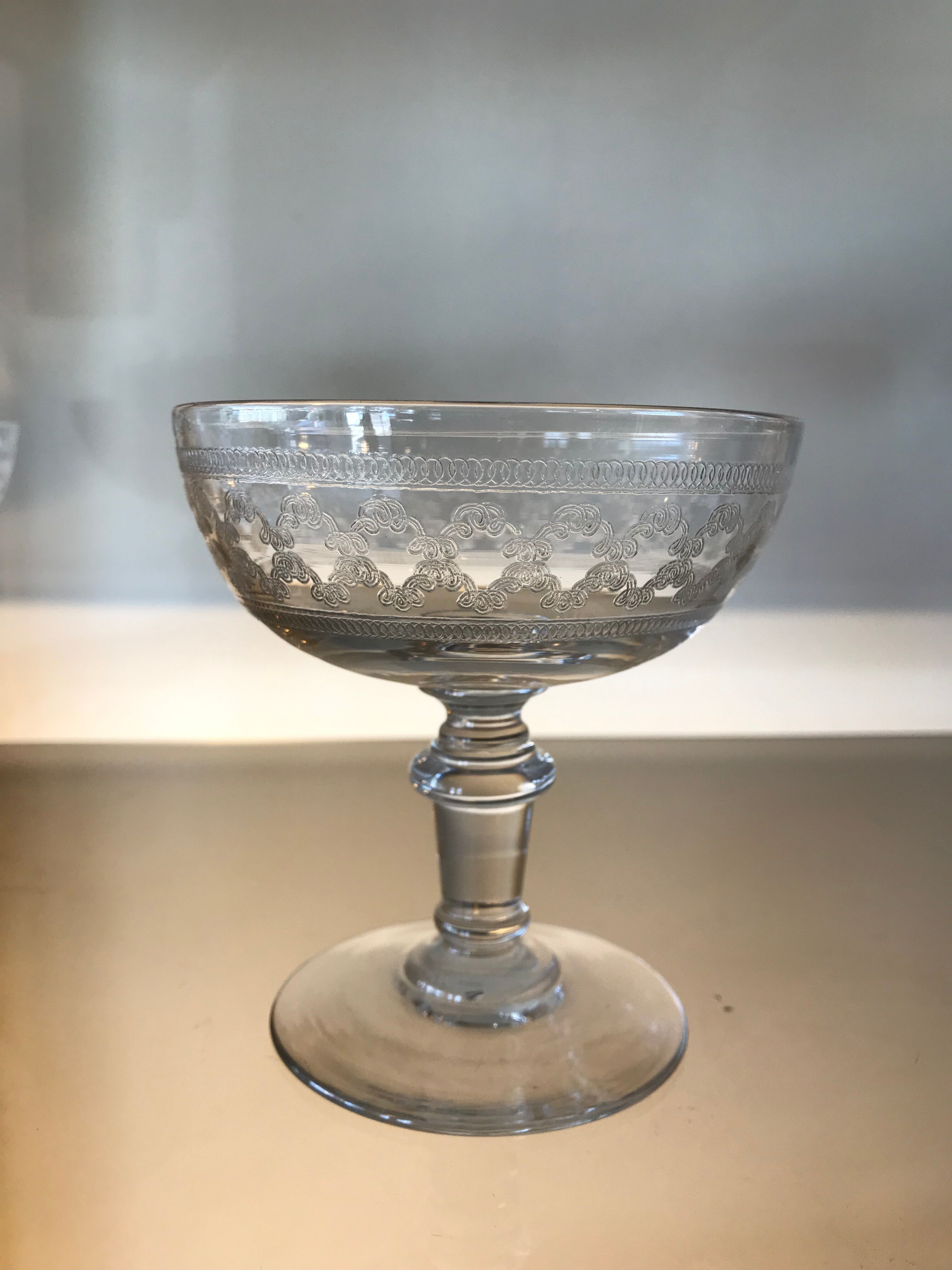 4 old glass champagne cups