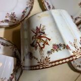 Service à dessert signé William Alsager Adderley, 25 pièces