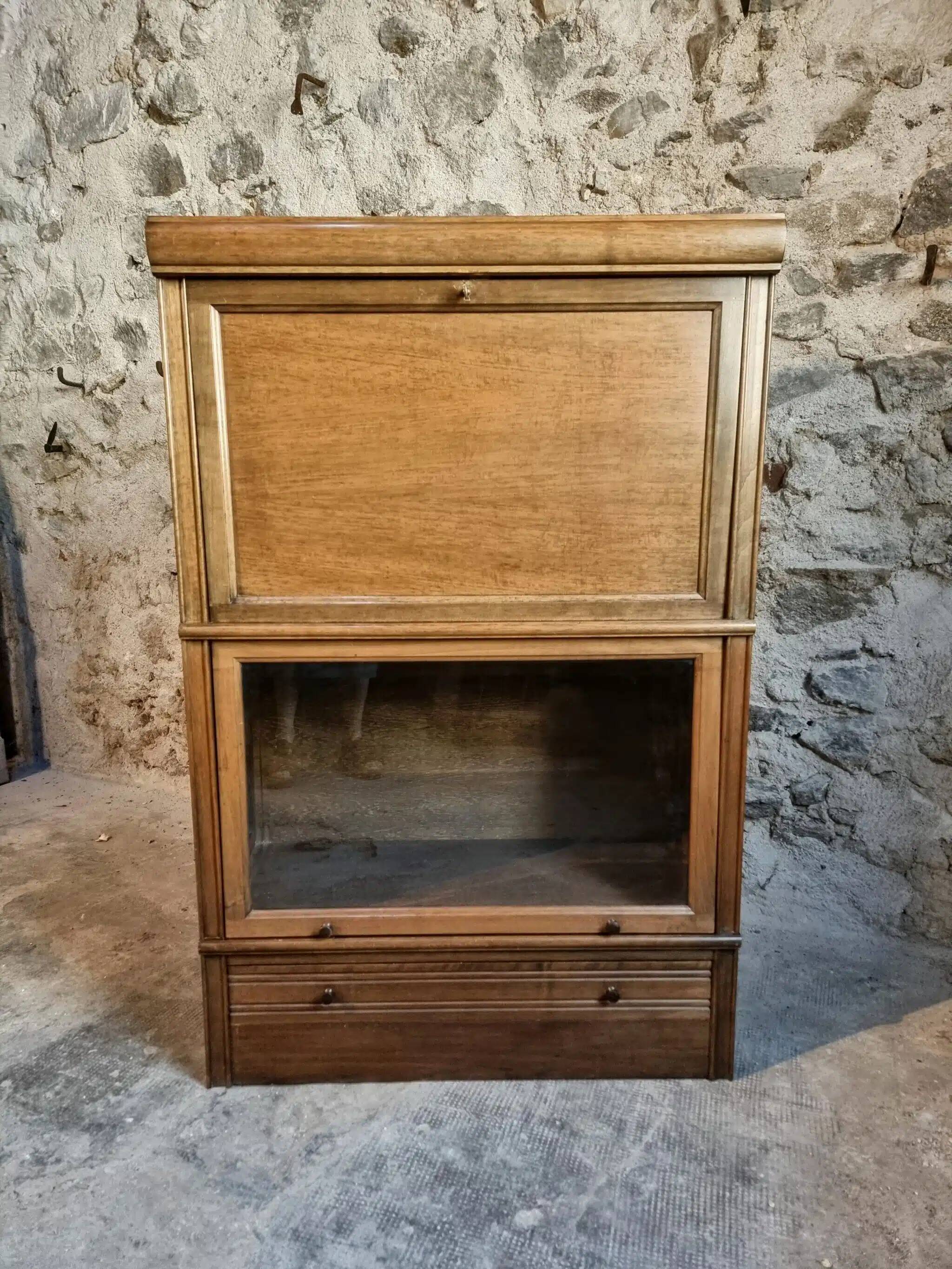 Vintage Globe Wernicke drinks buffet, modular mahogany bar cabinet, 1960s display case.