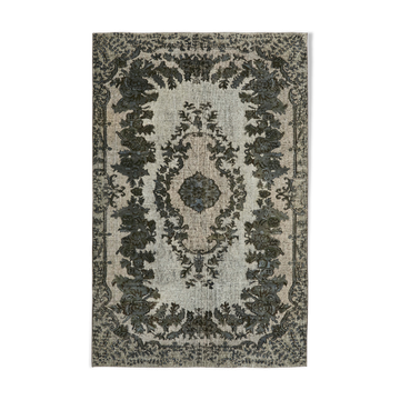 Handmade contemporary oriental 1970s 168 cm x 260 cm grey carpet