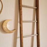 Old scale in wood and metal