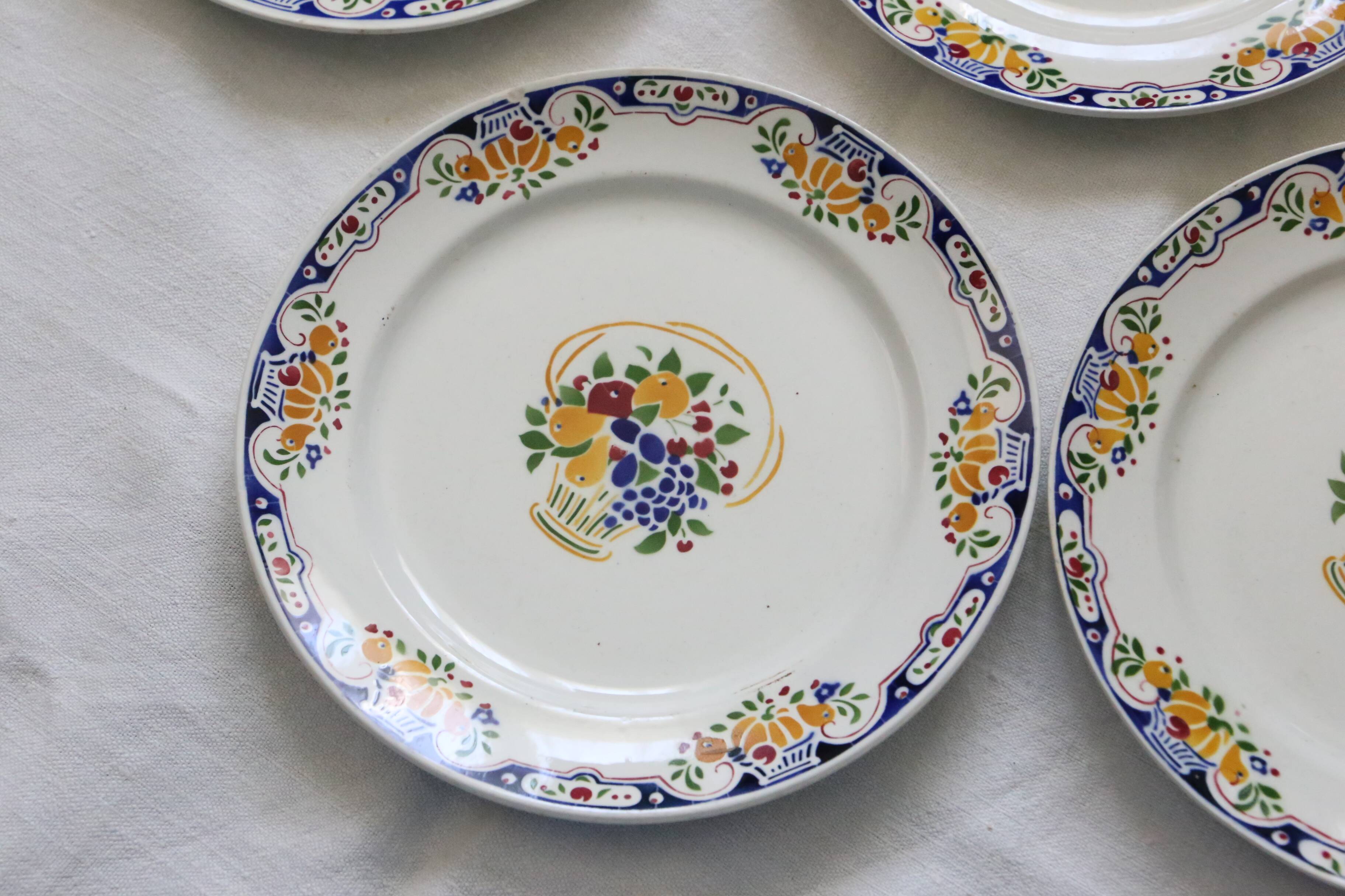 Set of 4 Boch dessert plates, Fructidor service, vintage