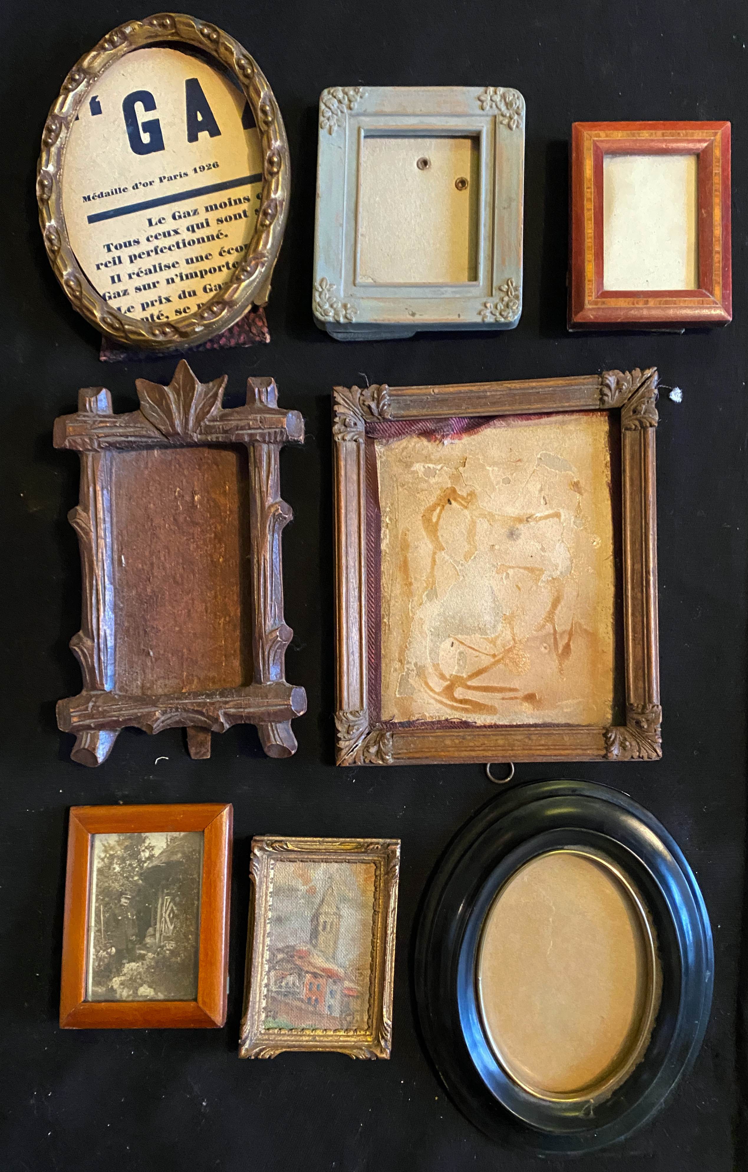 Set of 8 old frames