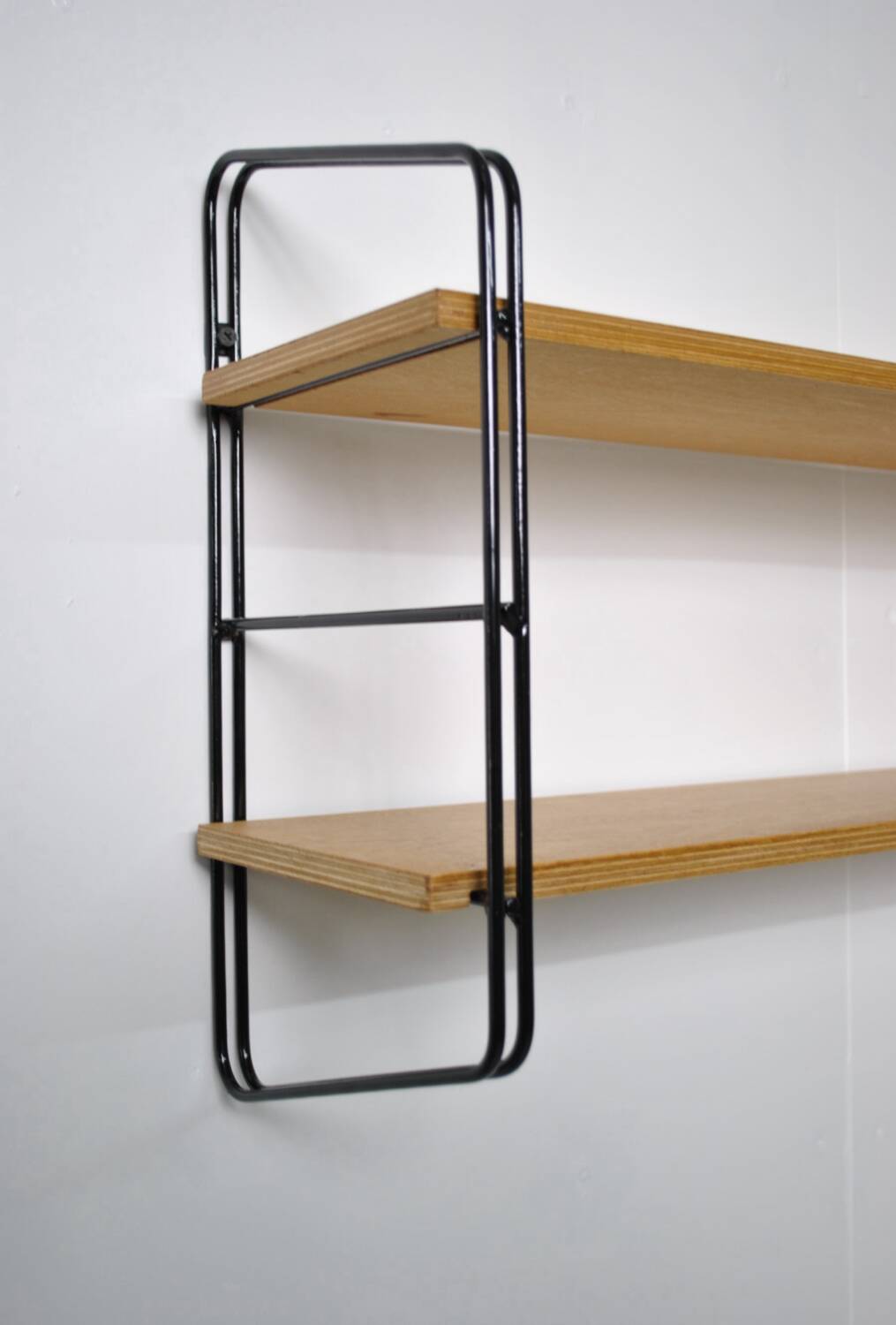 String type shelf 1970