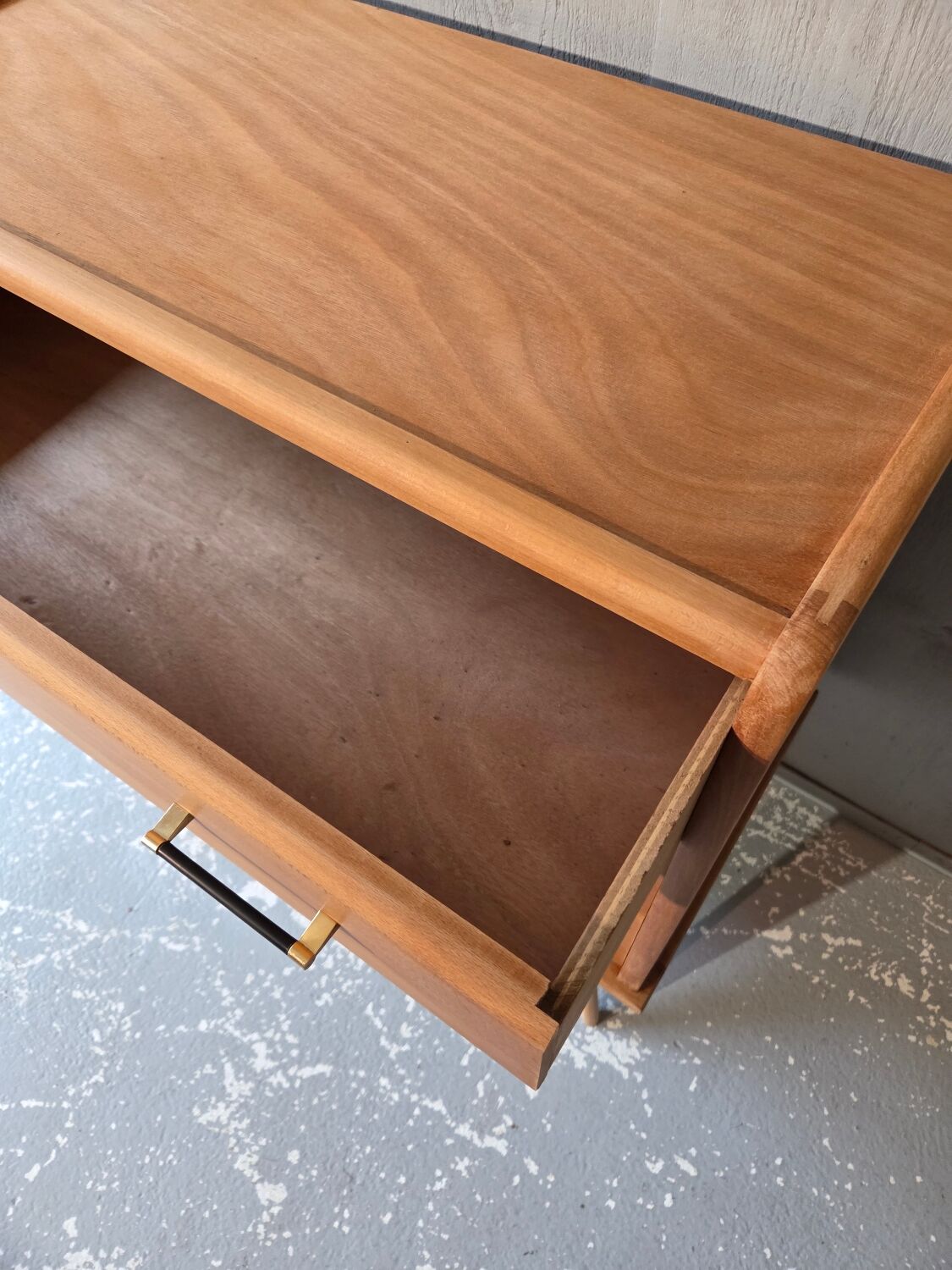 Vintage chest of drawers