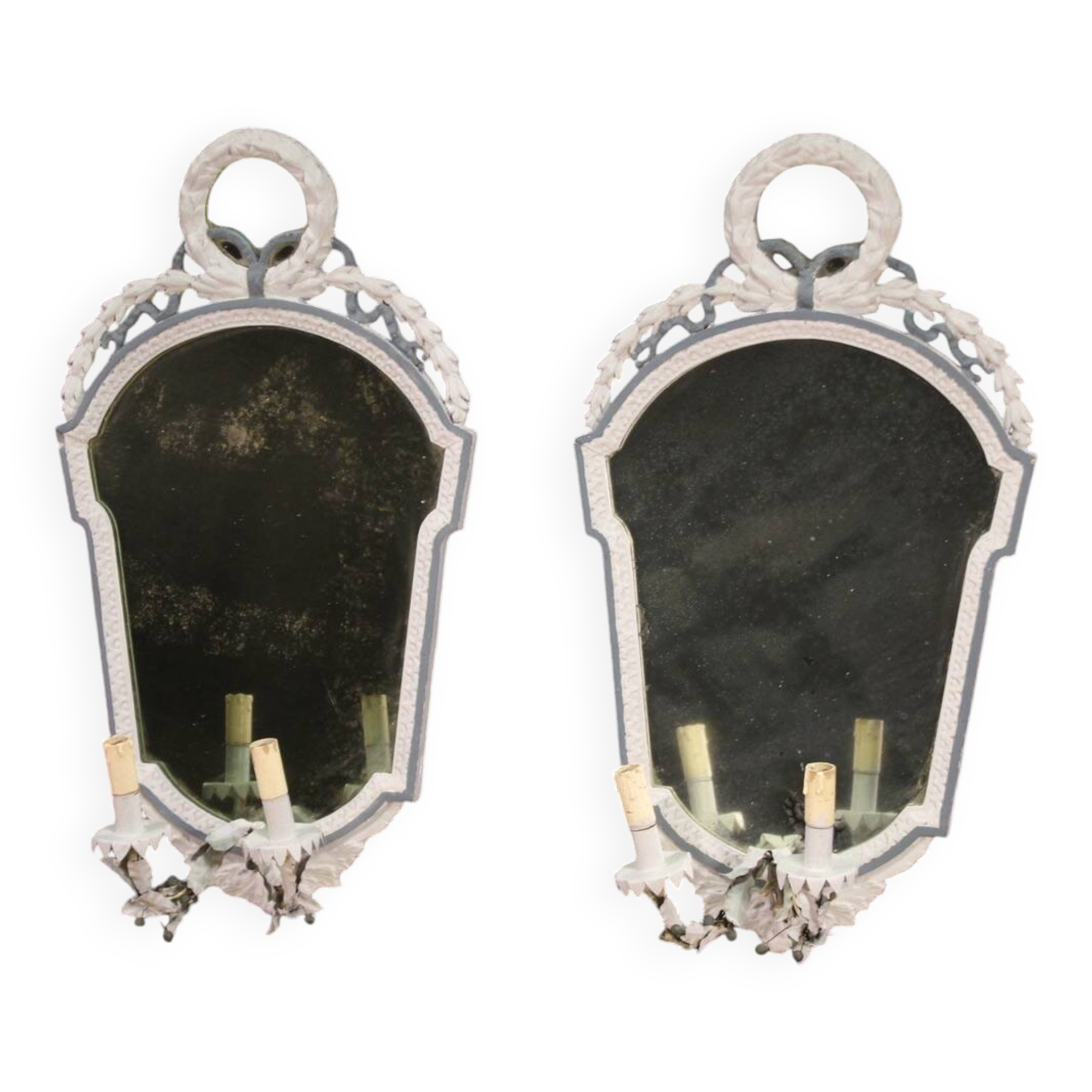 Paire de miroirs de style Louis XVI, XXème siècle