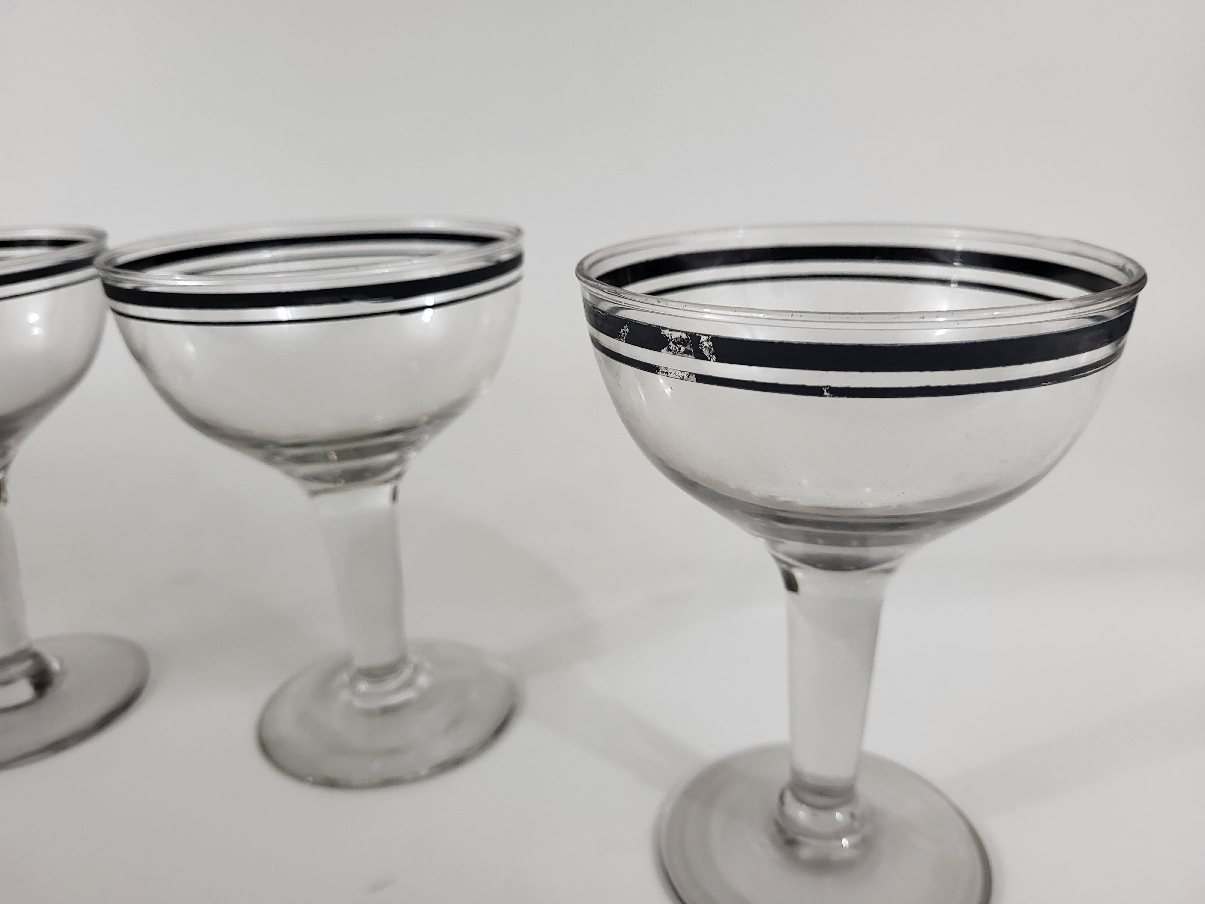 Set of 4 cocktail glasses 20s-30s