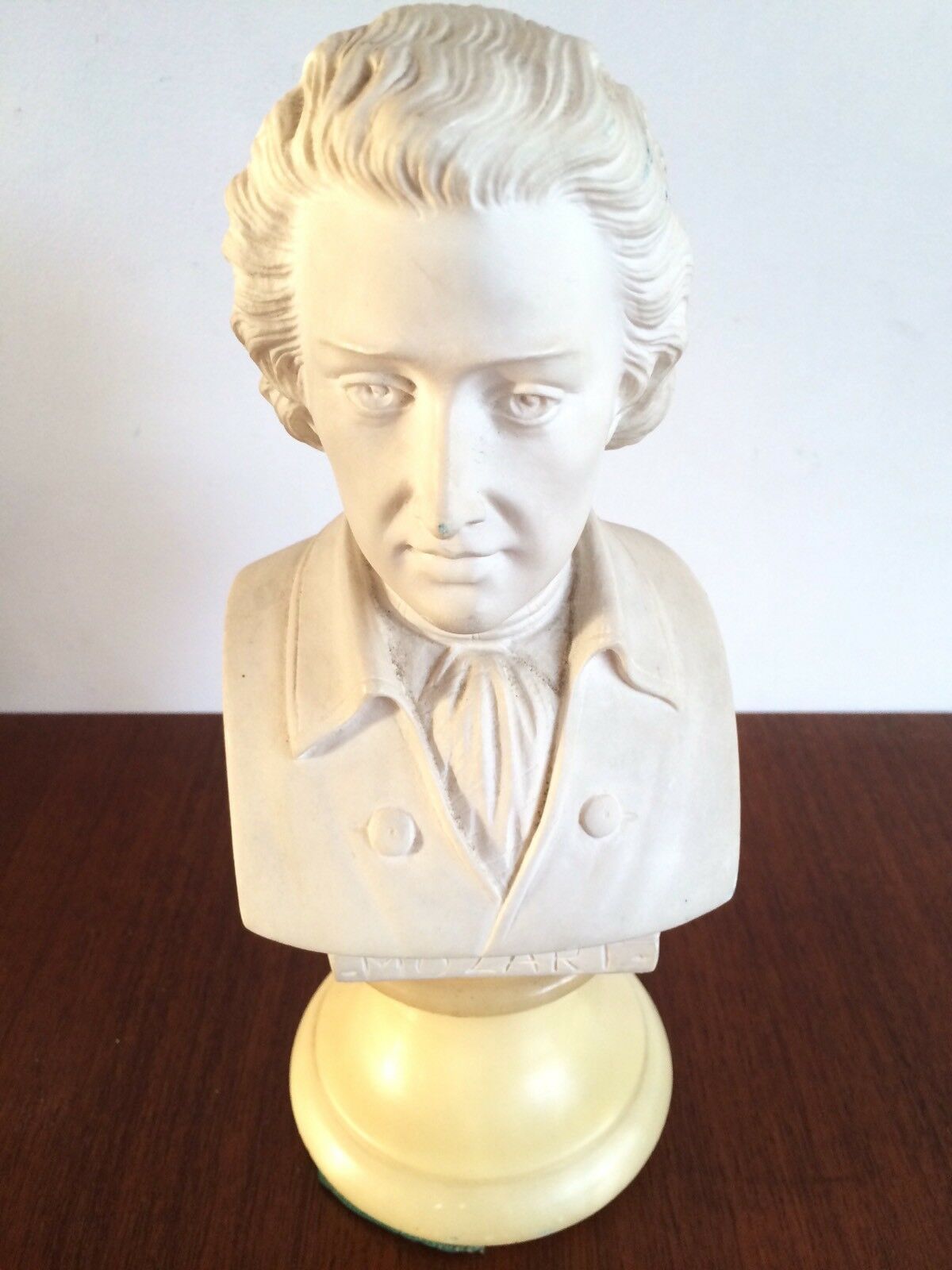 Bust Mozart