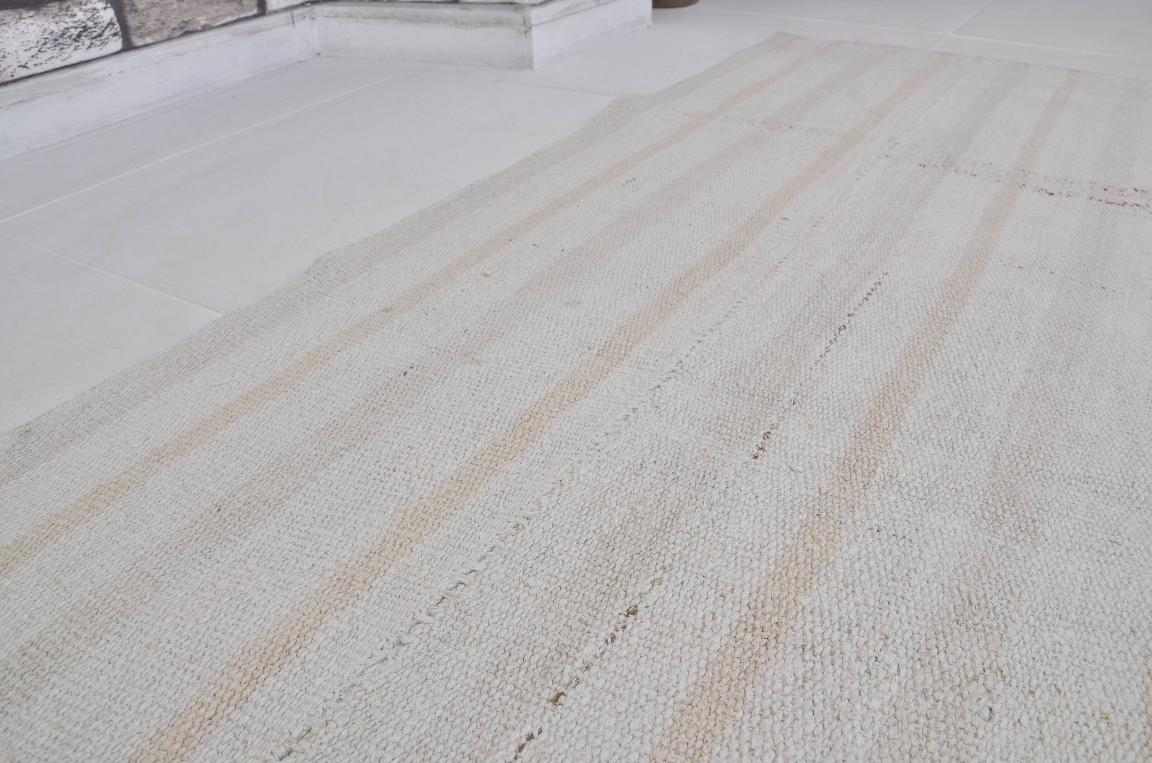 White Neutral Vintage Hemp Kilim Rug sku3799