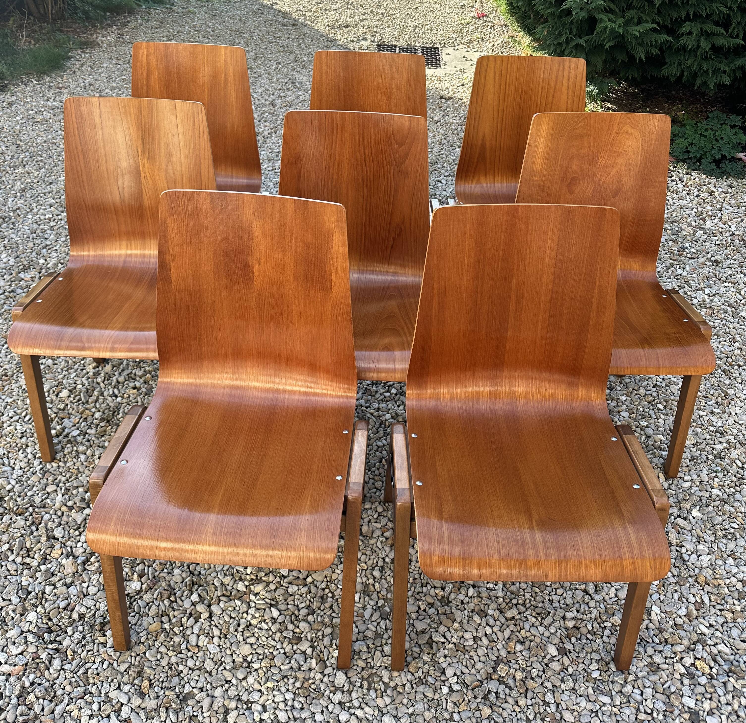 Scandinavian chairs (set of 8) in thermoformed beech from the 1960s.