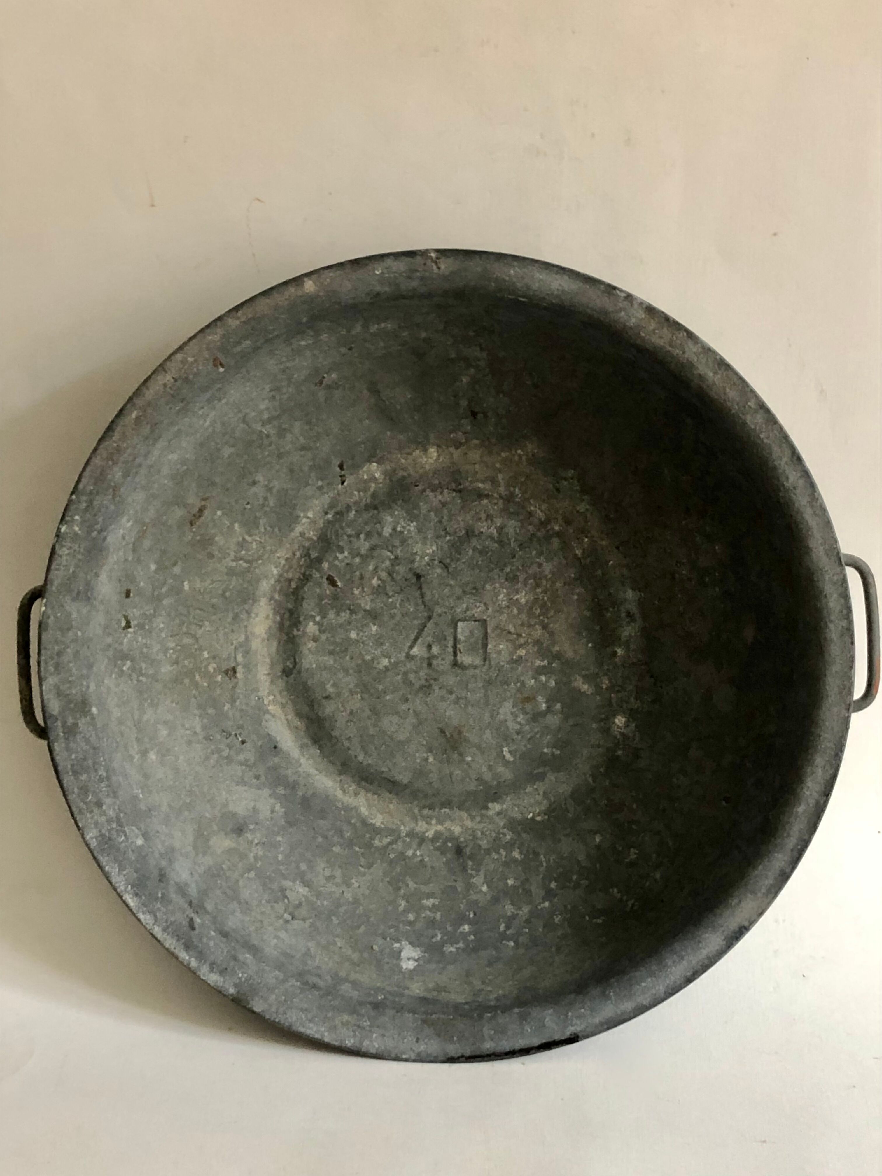 Zinc basin - number 40
