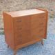 Commode vintage en chêne blond pieds compas 4 tiroirs 1950