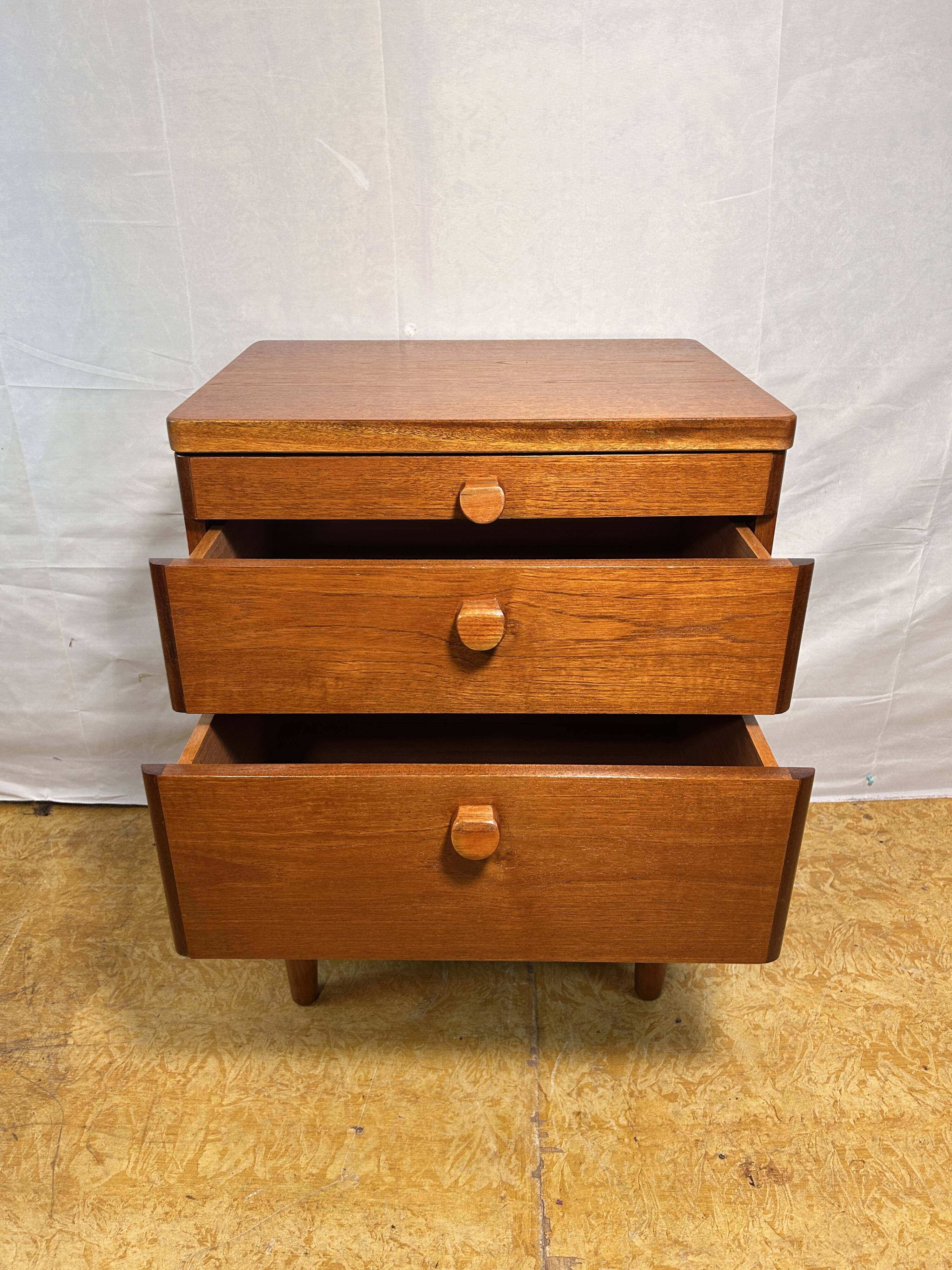 Mid-Century Retro Vintage Teak Small Cabinet by Stag – 1970 Versatile