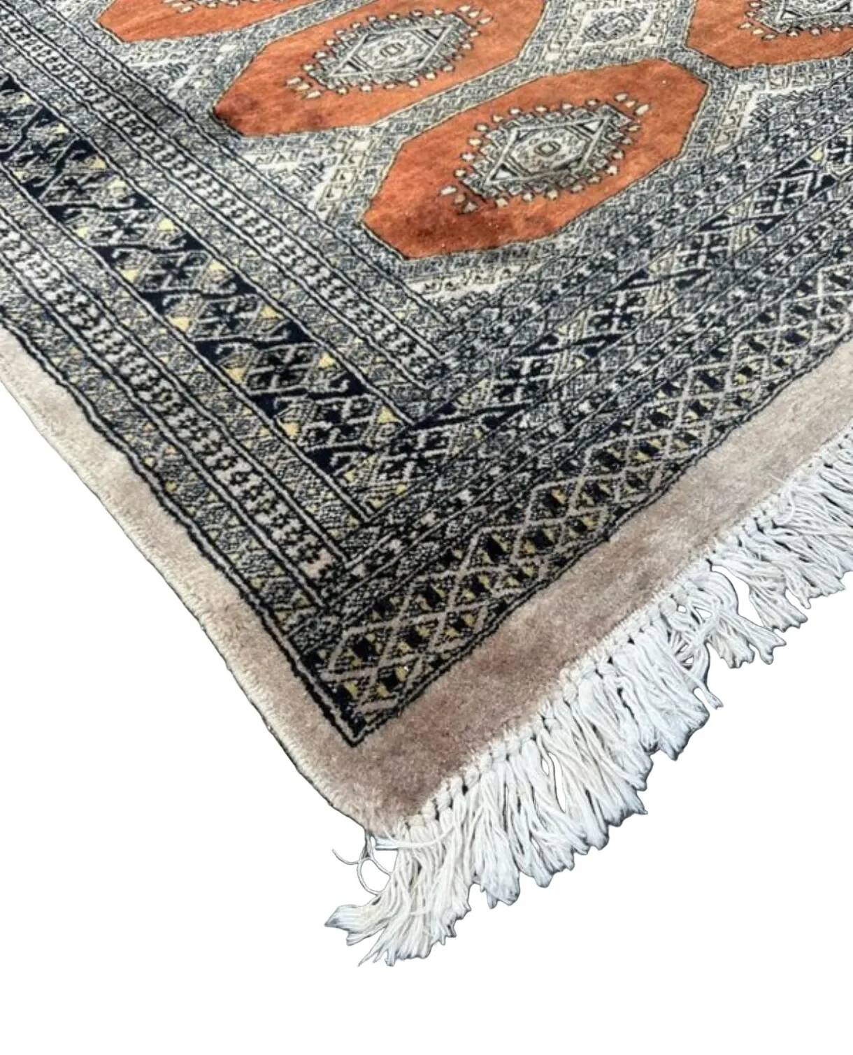 Handmade Pakistani rug 180cm x 130cm