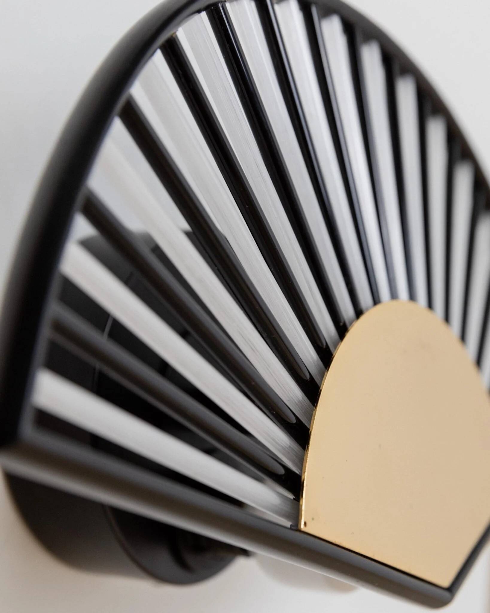 Vintage wall sconce in the shape of a fan - glass tubes and gold metal, Hollywood Regency design, Italy 1980s.
