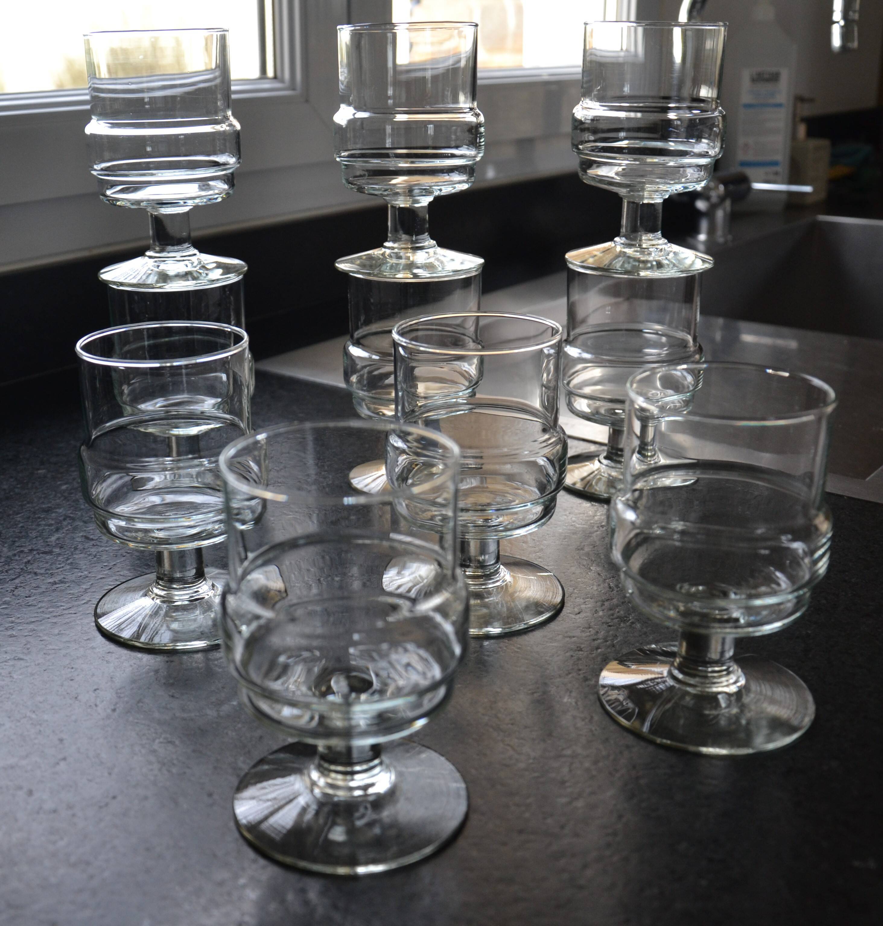 10 vintage stemmed wine glasses