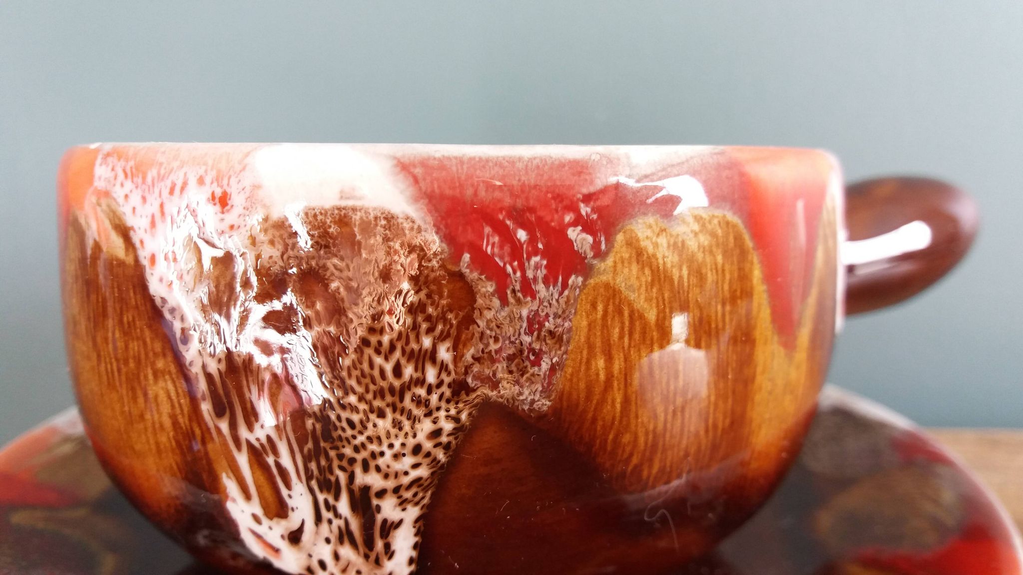 Cup, saucer, breakfast, Vallauris in flame-patterned ceramic.