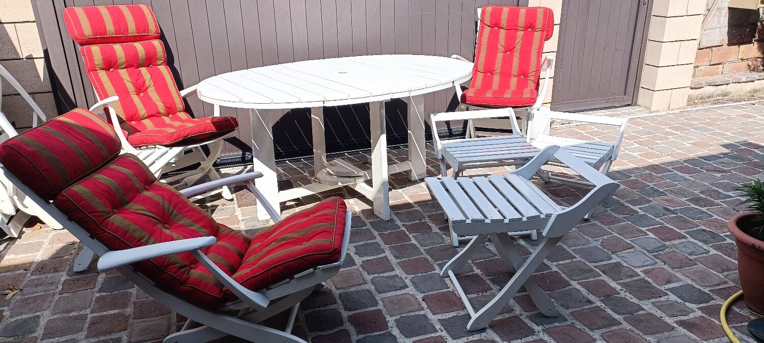 Vintage "triconfort" garden pool lounge