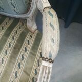 Medallion armchair Style Louis XVI patinated