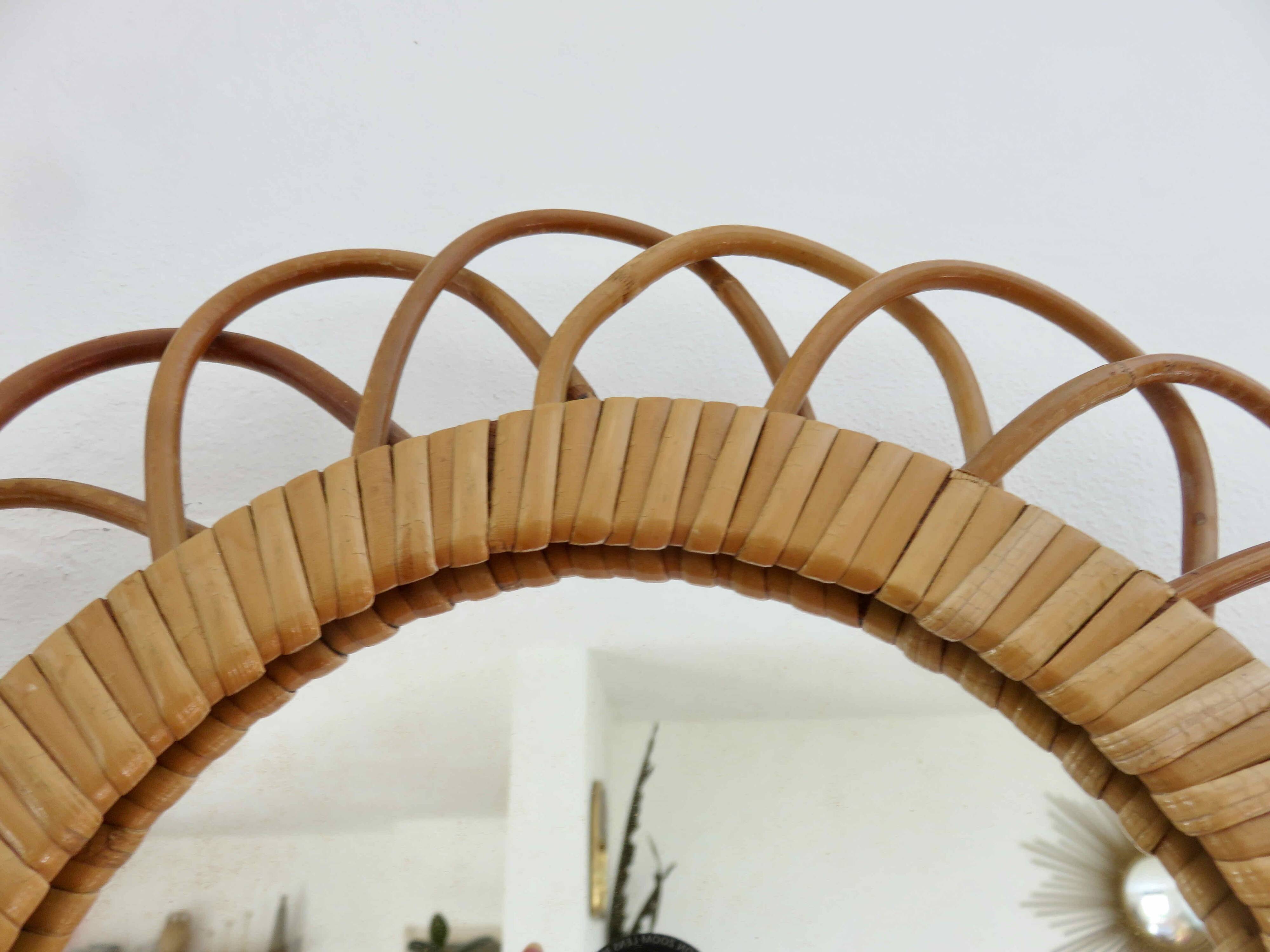 Rattan “flower” mirror from the 70s
