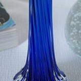 Vase soliflore en verre torsadé