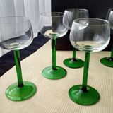 8 Alsatian white wine glasses in plain glass