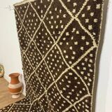 Traditional Berber rug dyed with walnut 240 x 150 cm