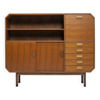 Buffet haut en teck, Italie, années 1960