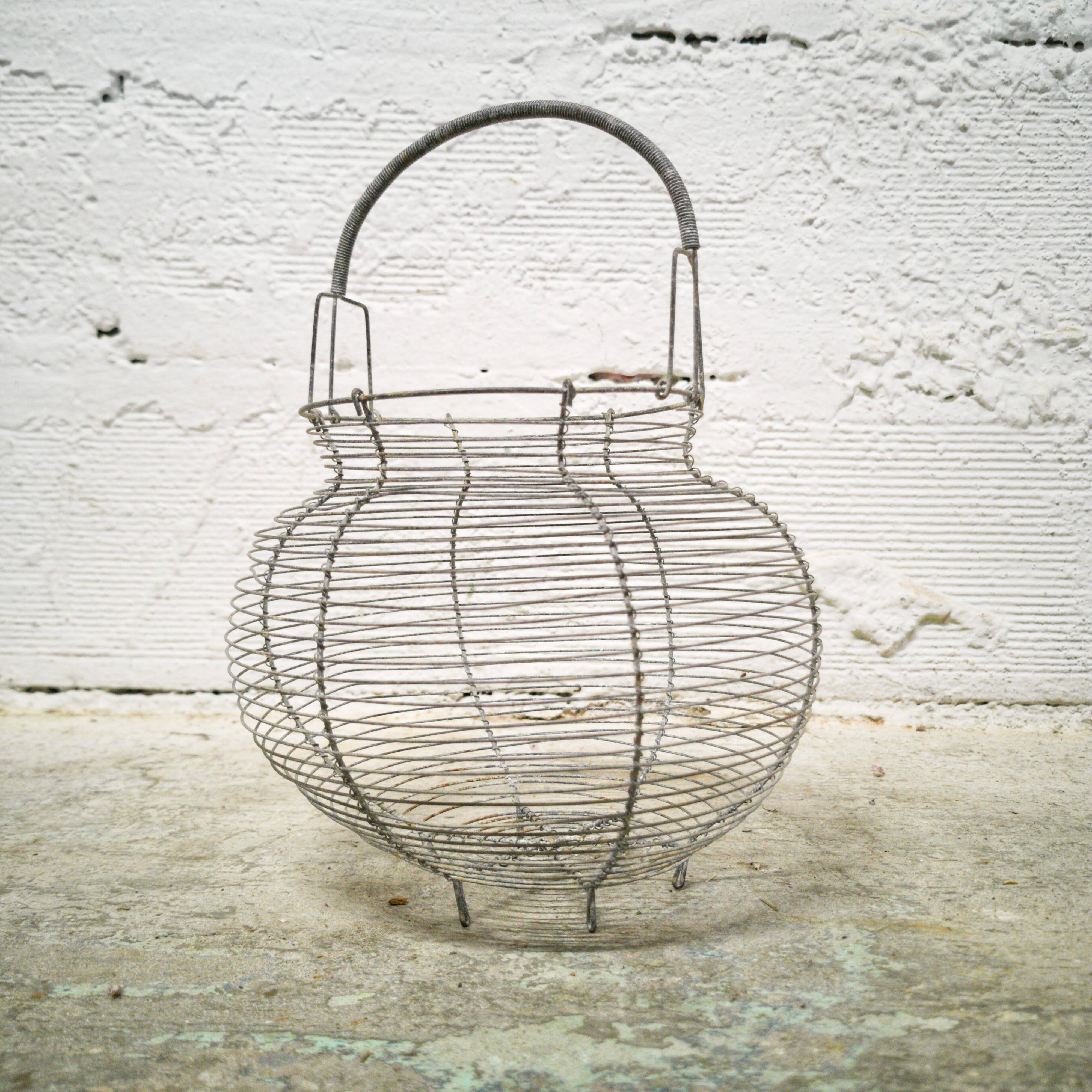 Wire basket