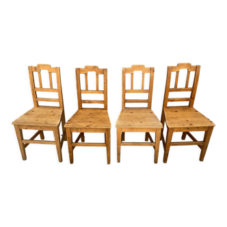 Chaises rustiques