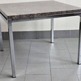 Table d'appoint vintage en granit rose 1970