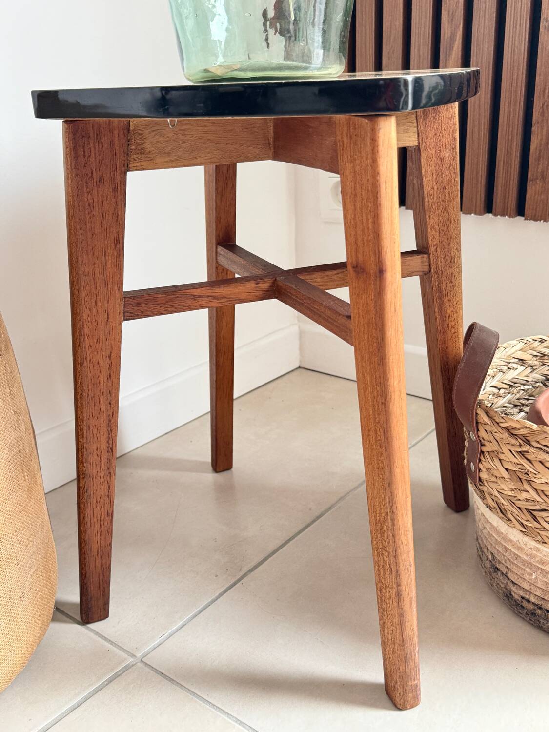 Tabouret en bois et Formica vintage