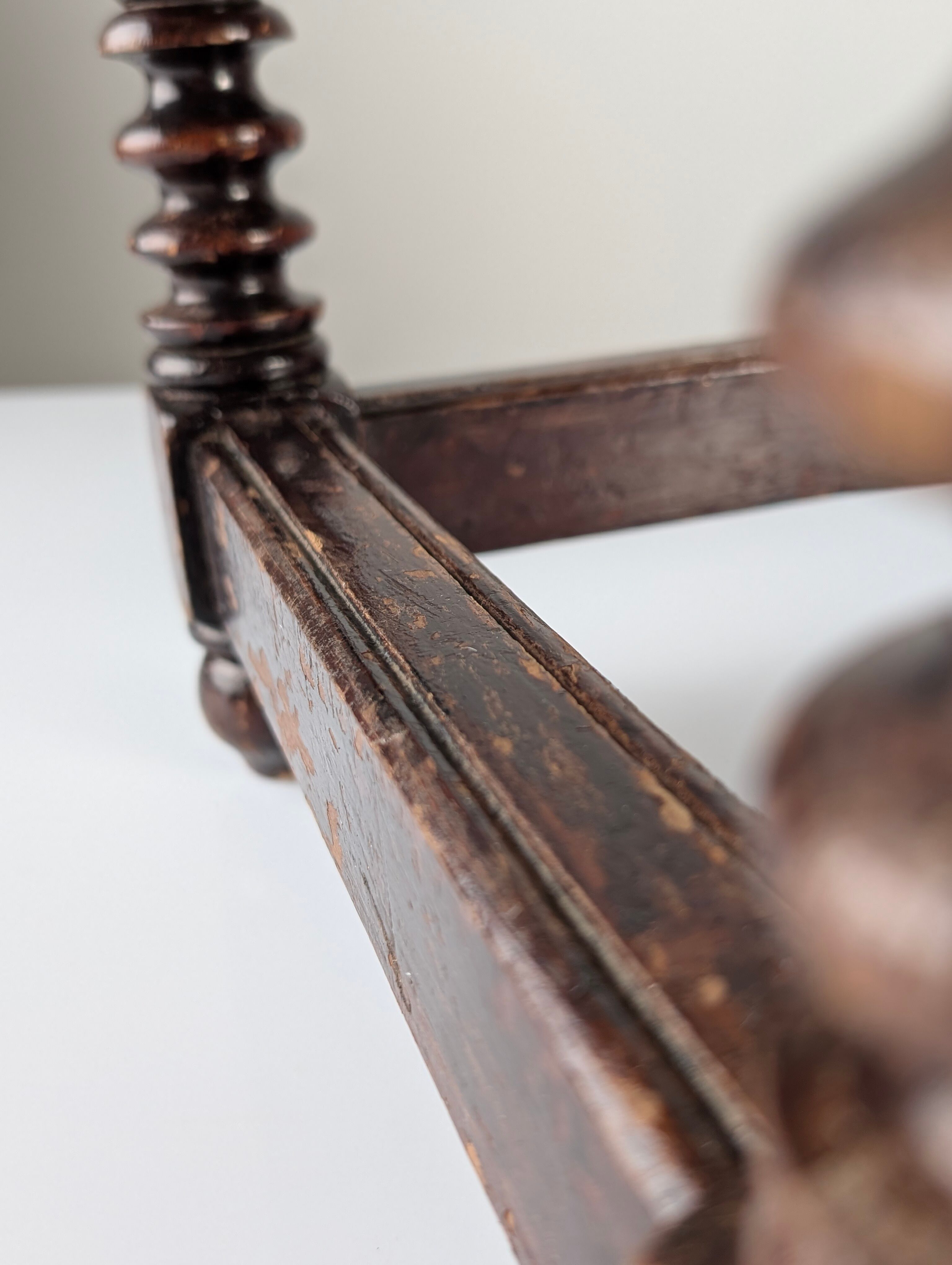 Traditional Spanish rush bench with turned legs, 1940s
