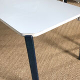 Bruno rey table for Kush and co