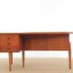 Bureau scandinave boomerang en teck d'Arne Hovmand Olsen