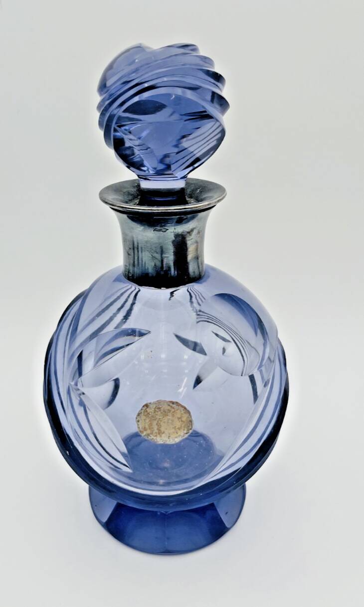 Purple crystal liqueur set