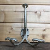 Old peg with 3 branches