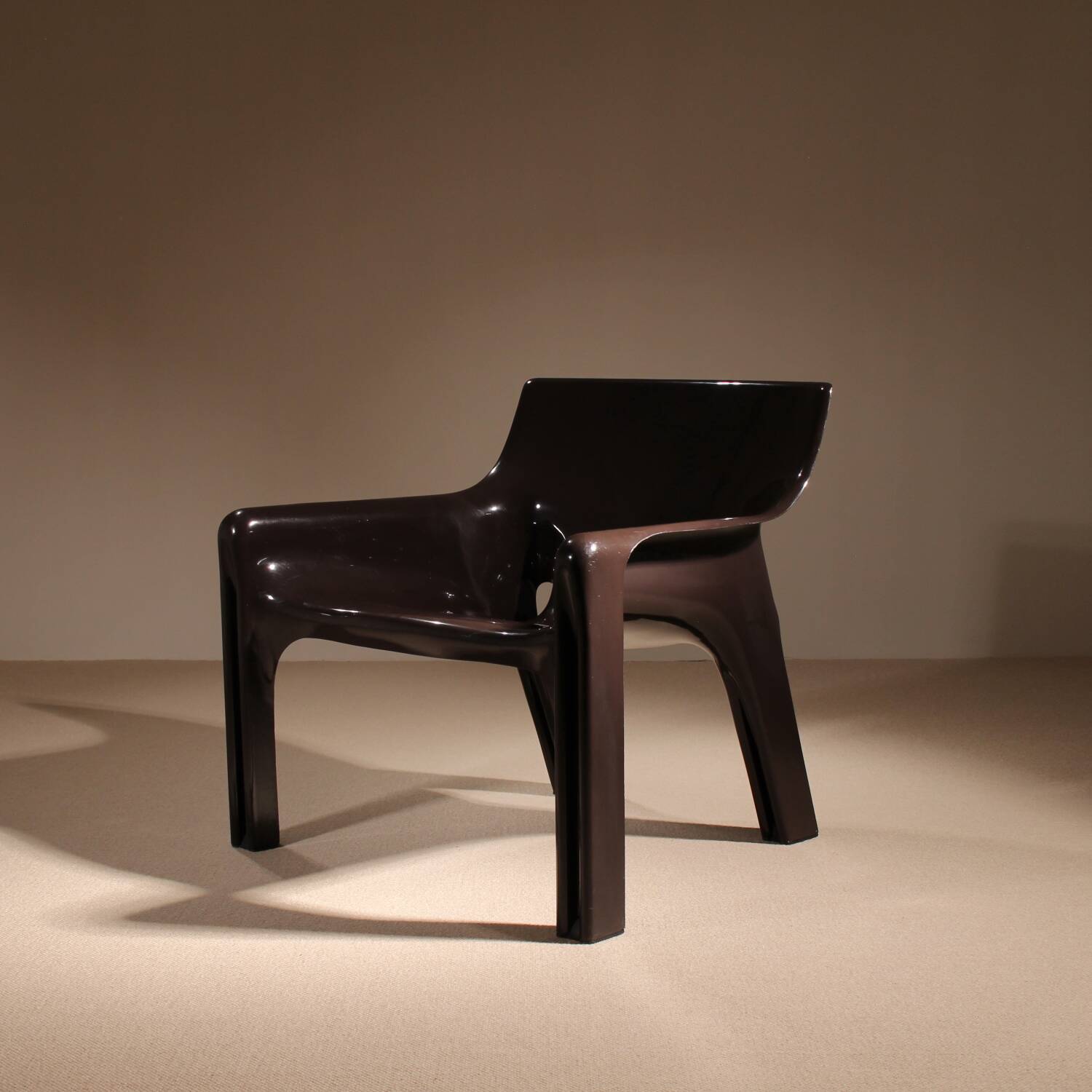 Lounge Chair ‚Vicario‘ by Vico Magistretti for Artemide | Italy 1970
