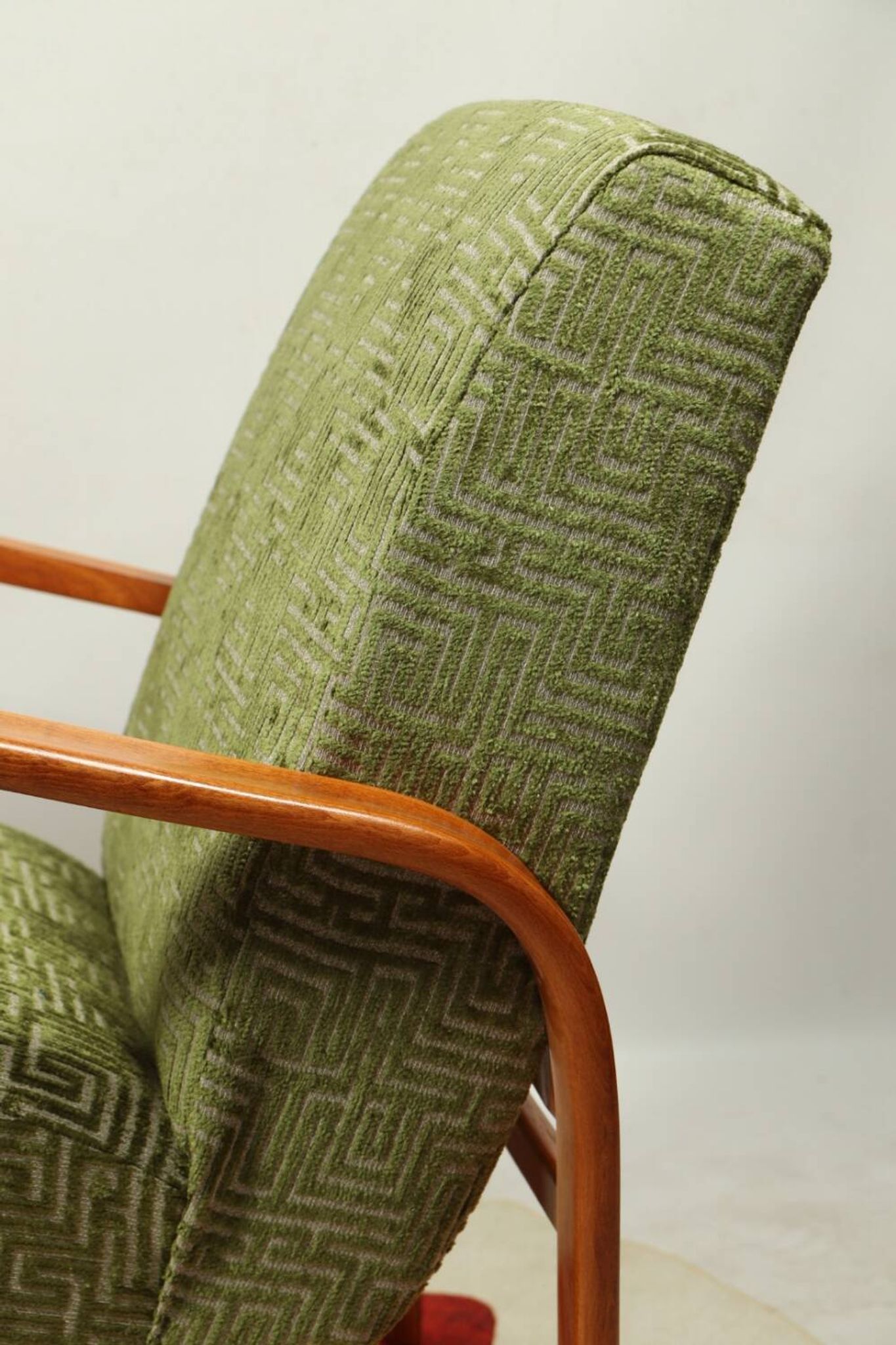 Fauteuil lounge art déco Kozelka & Kropacek avec revêtement jacquard