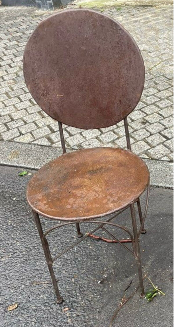 Paire d'anciennes chaises en métal début 20eme