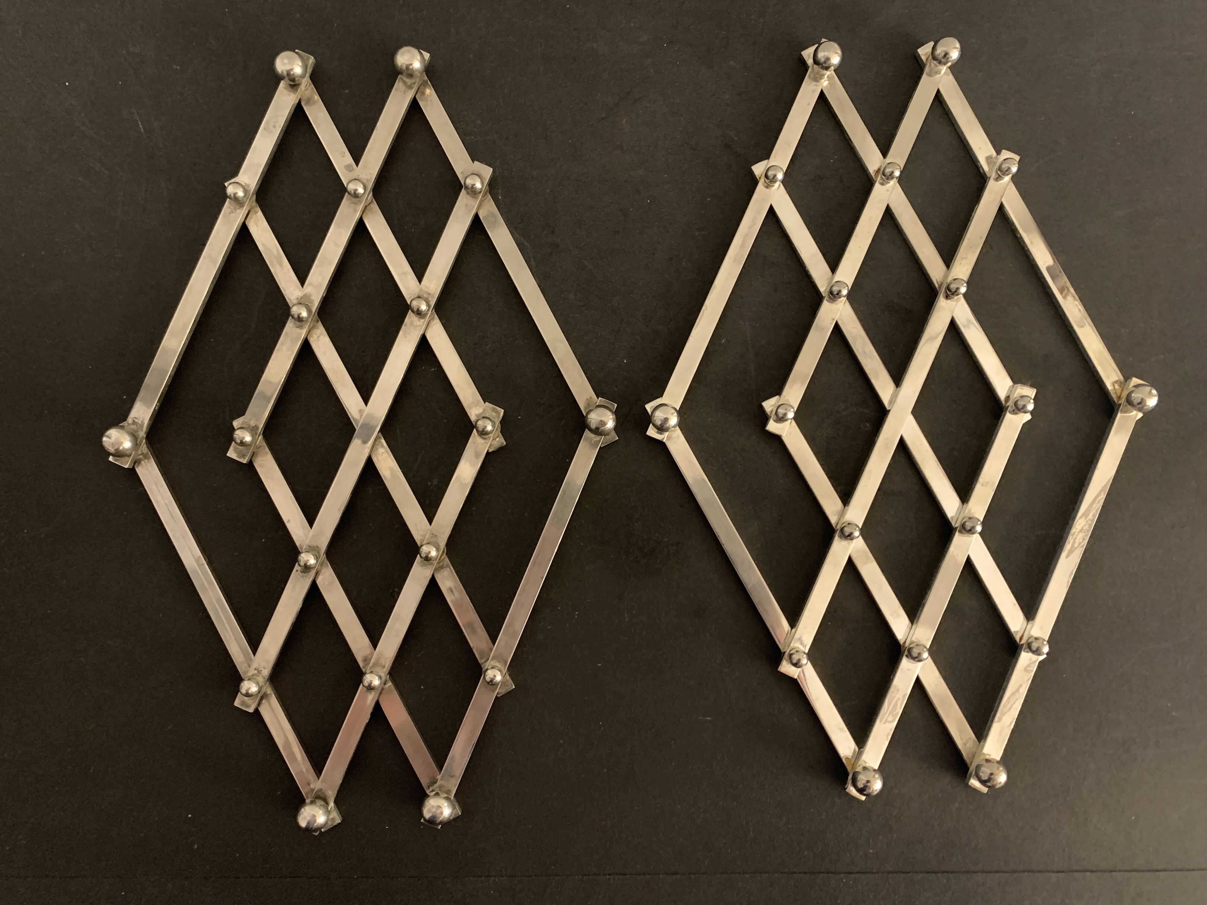 Pair of stretchy French underwear in silver metal, 1940