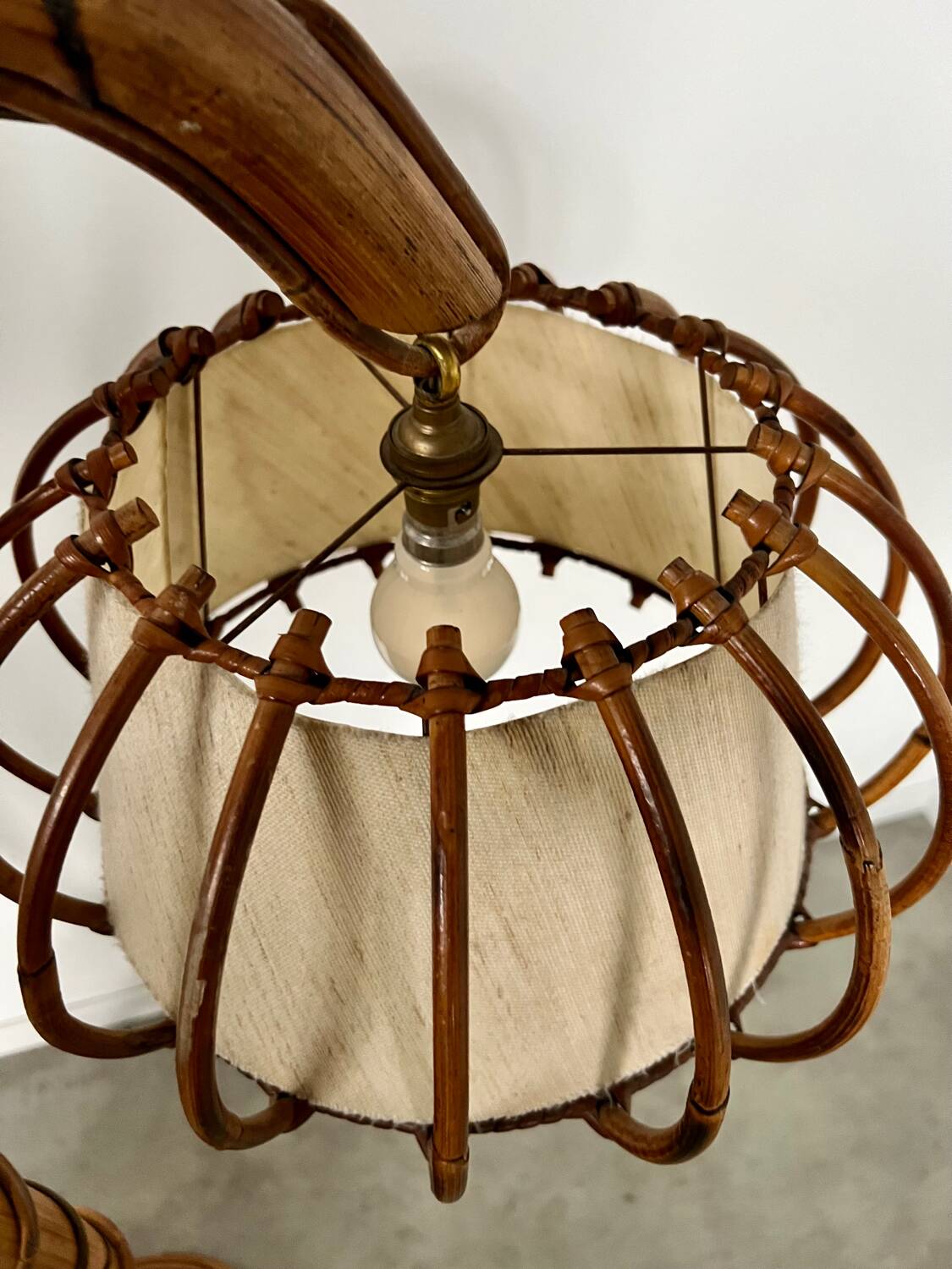 Old bamboo and rattan floor lamp design 60s Louis Sognot vintage lamp