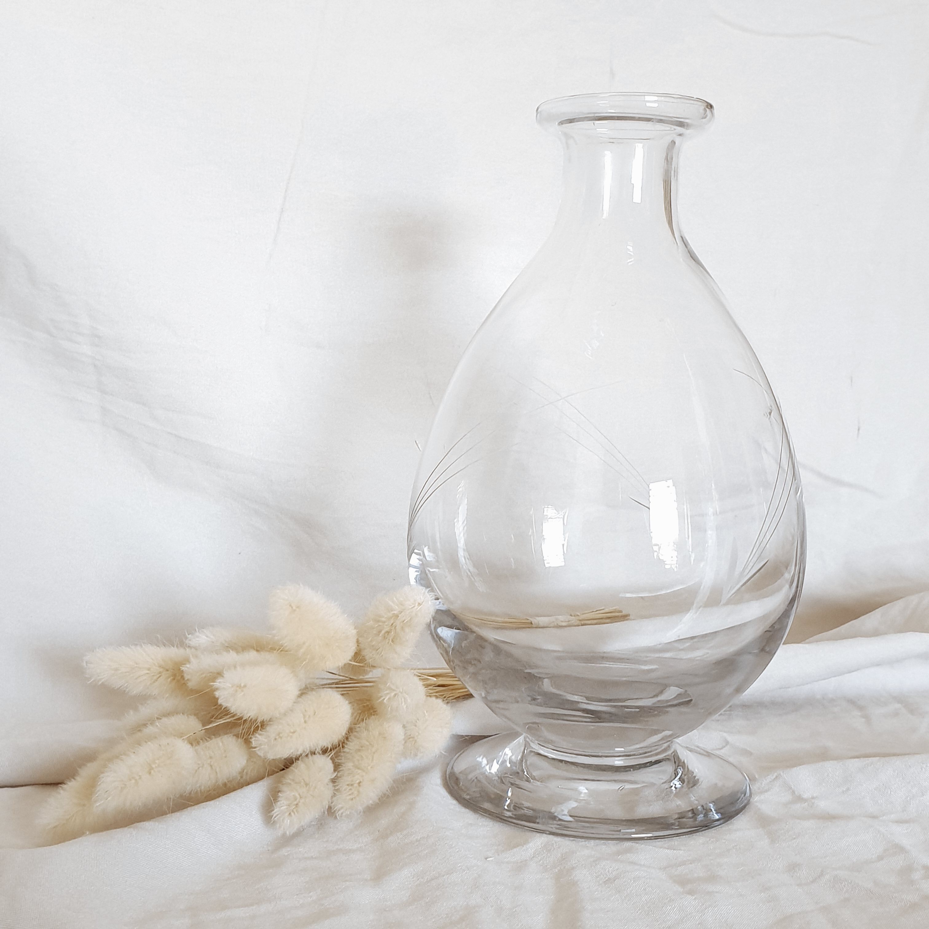 Glass vase