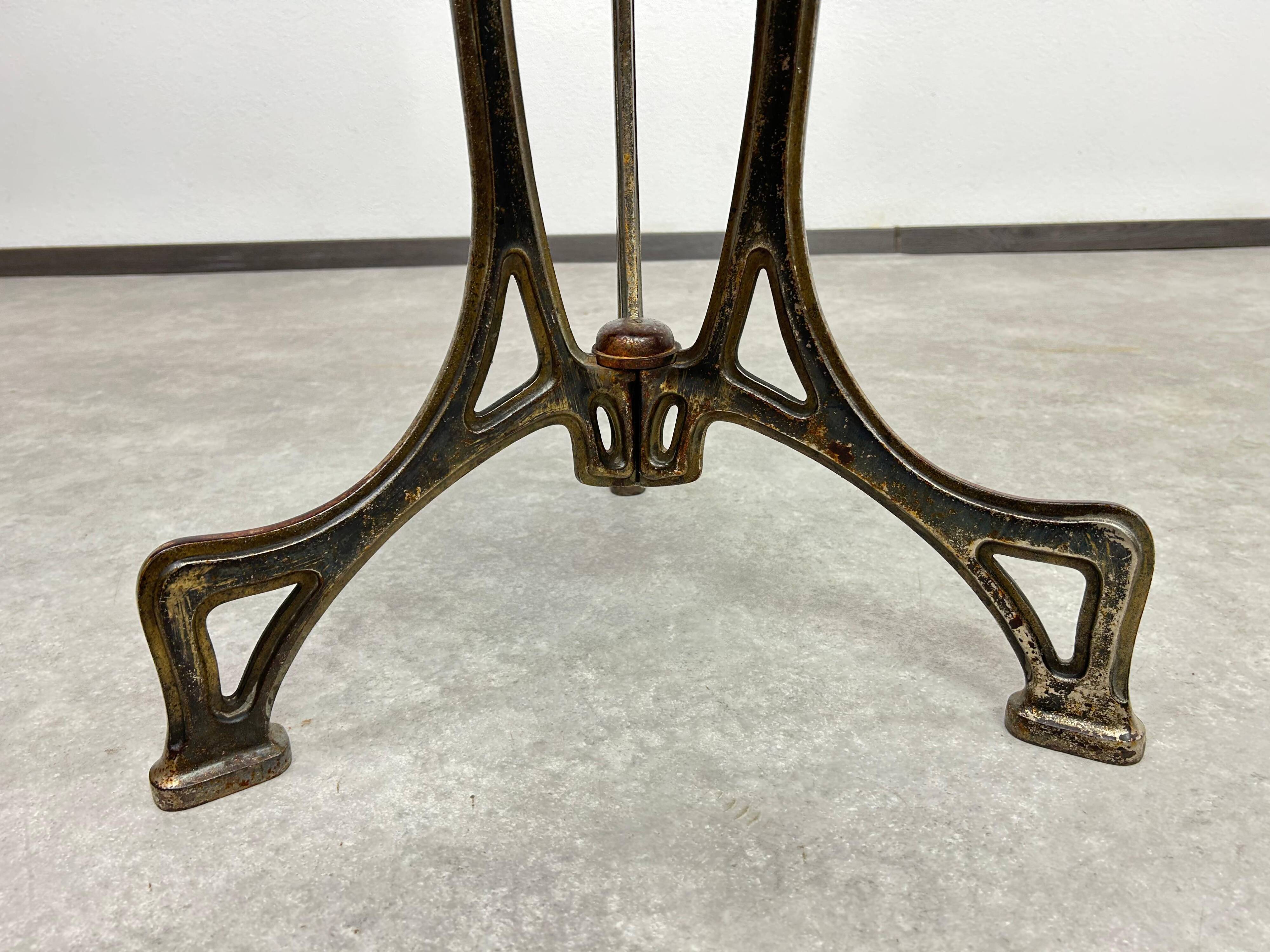 Jugendstil coffee table