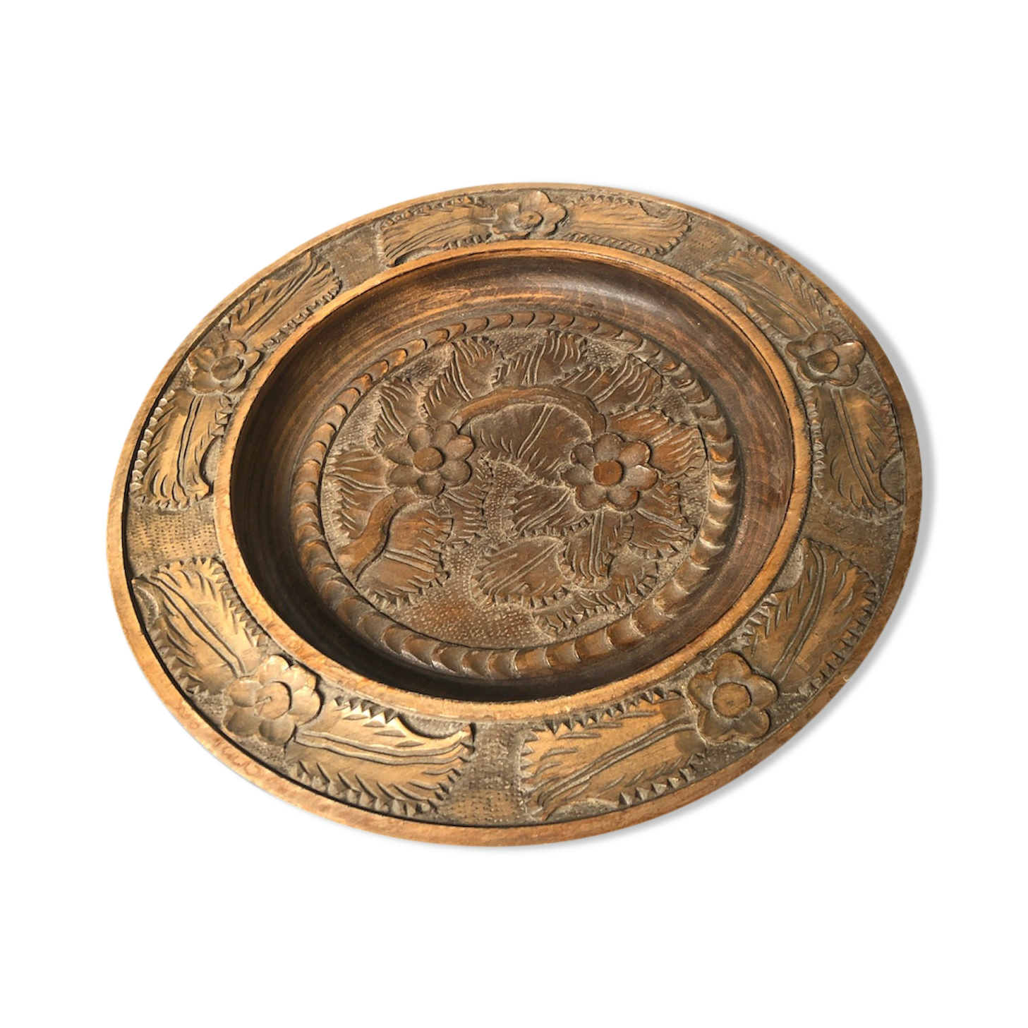 Balinese carved wooden plateau