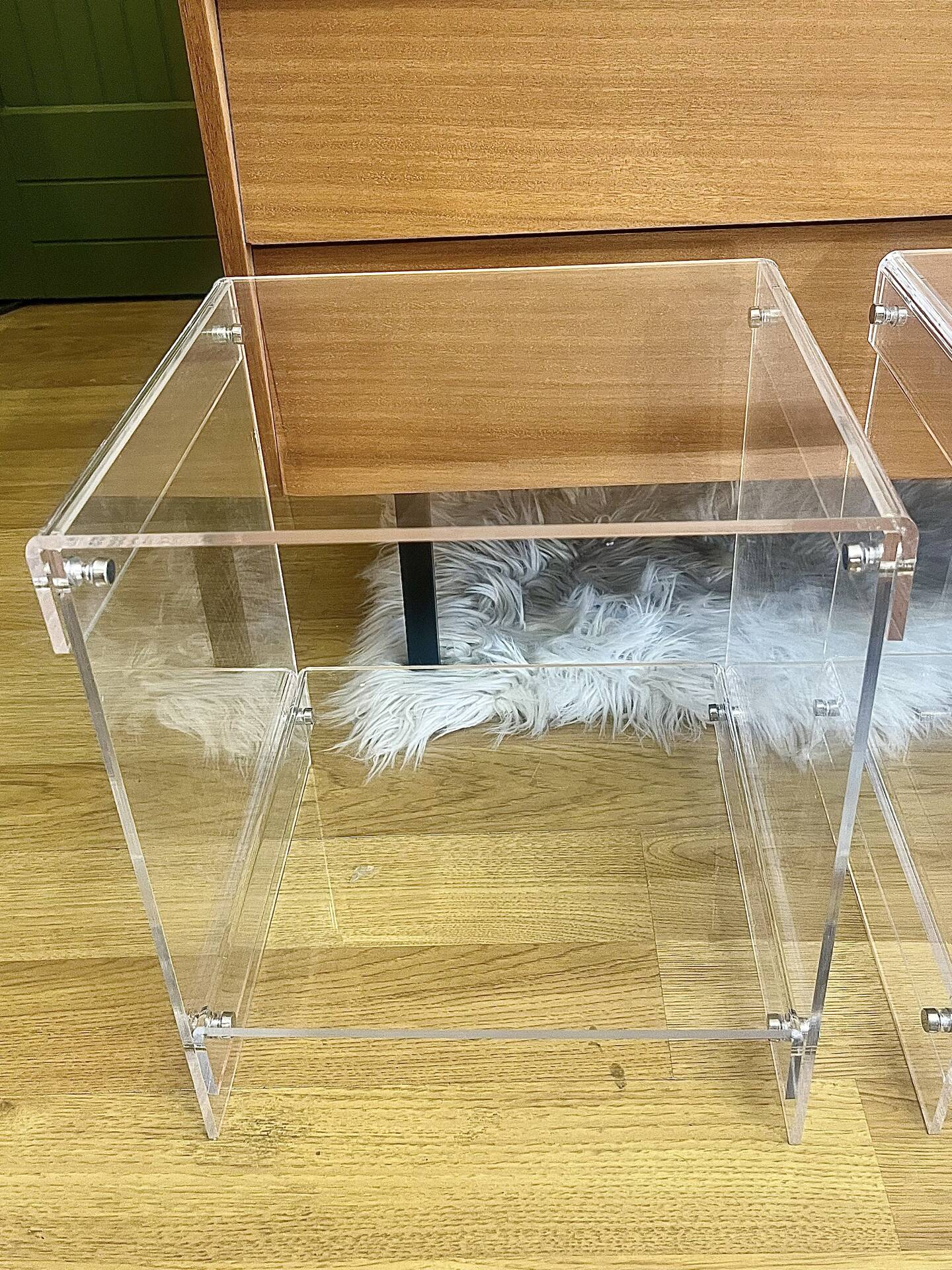 Pair of bedside tables in plexiglass — Michel Dumas for Roche Bobois, years
