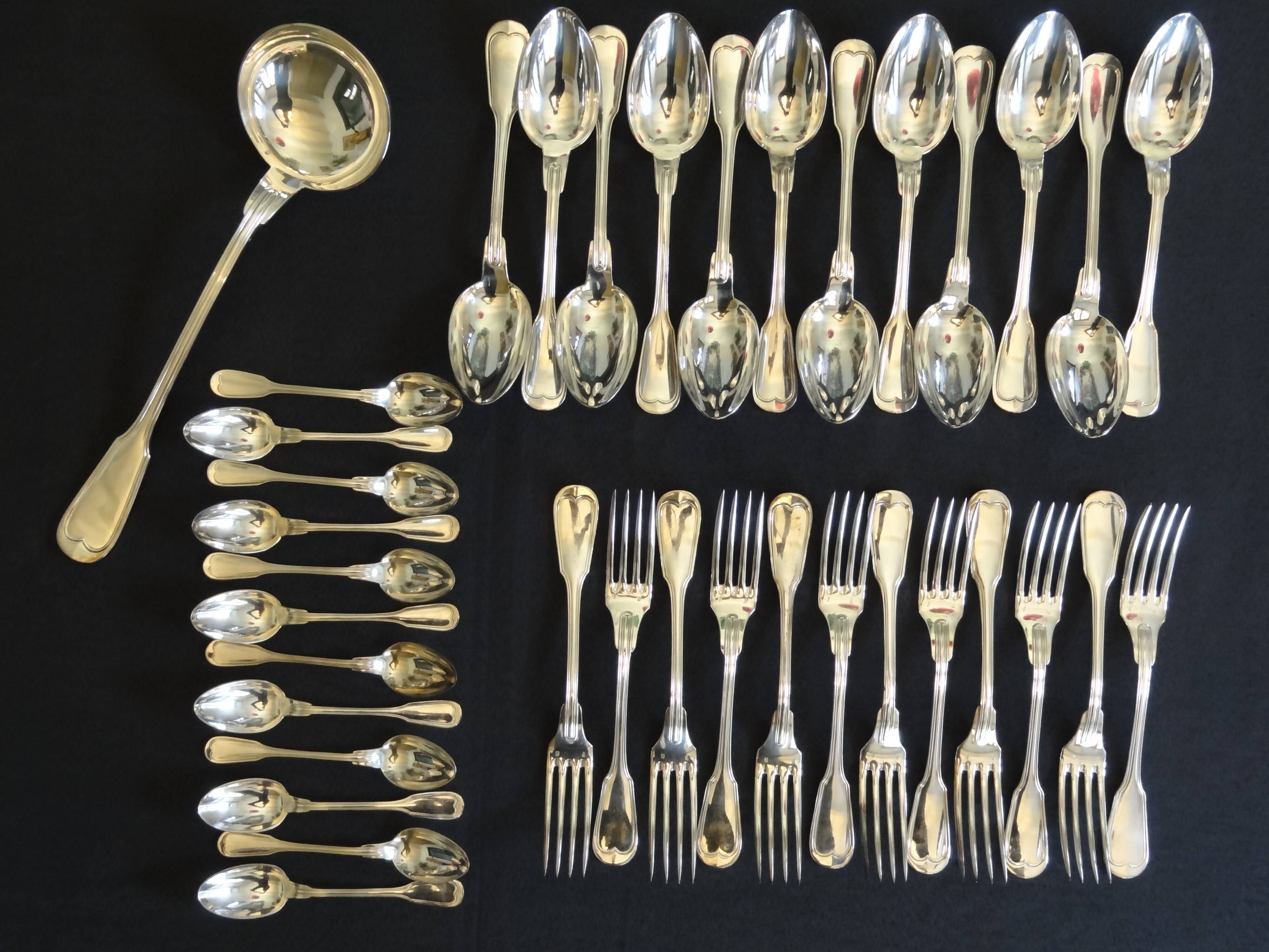 Housewife 37 pieces model with silver metal nets