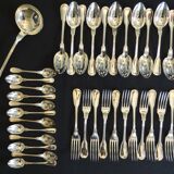 Ménagère 37 pièces modèle aux filets en métal argenté