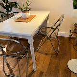 Farm table with a cream patina.